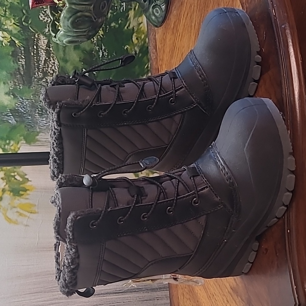 NWT! All in Motion Boys 2 Skylar Black waterproof winter faux fur snow boots
